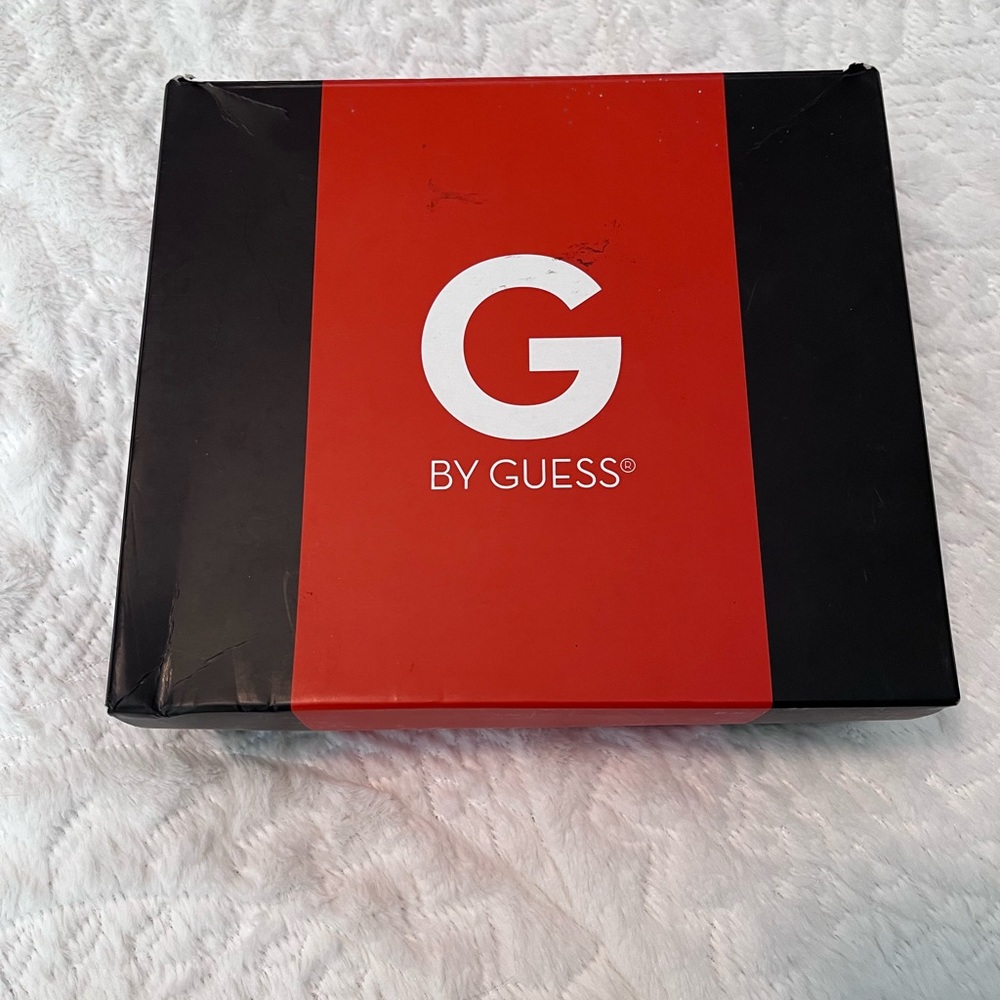 Guess cabelle high heals